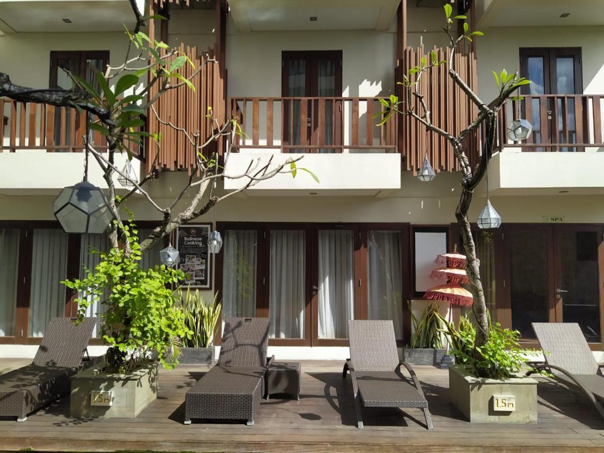 D'Primahotel Seminyak Exterior photo