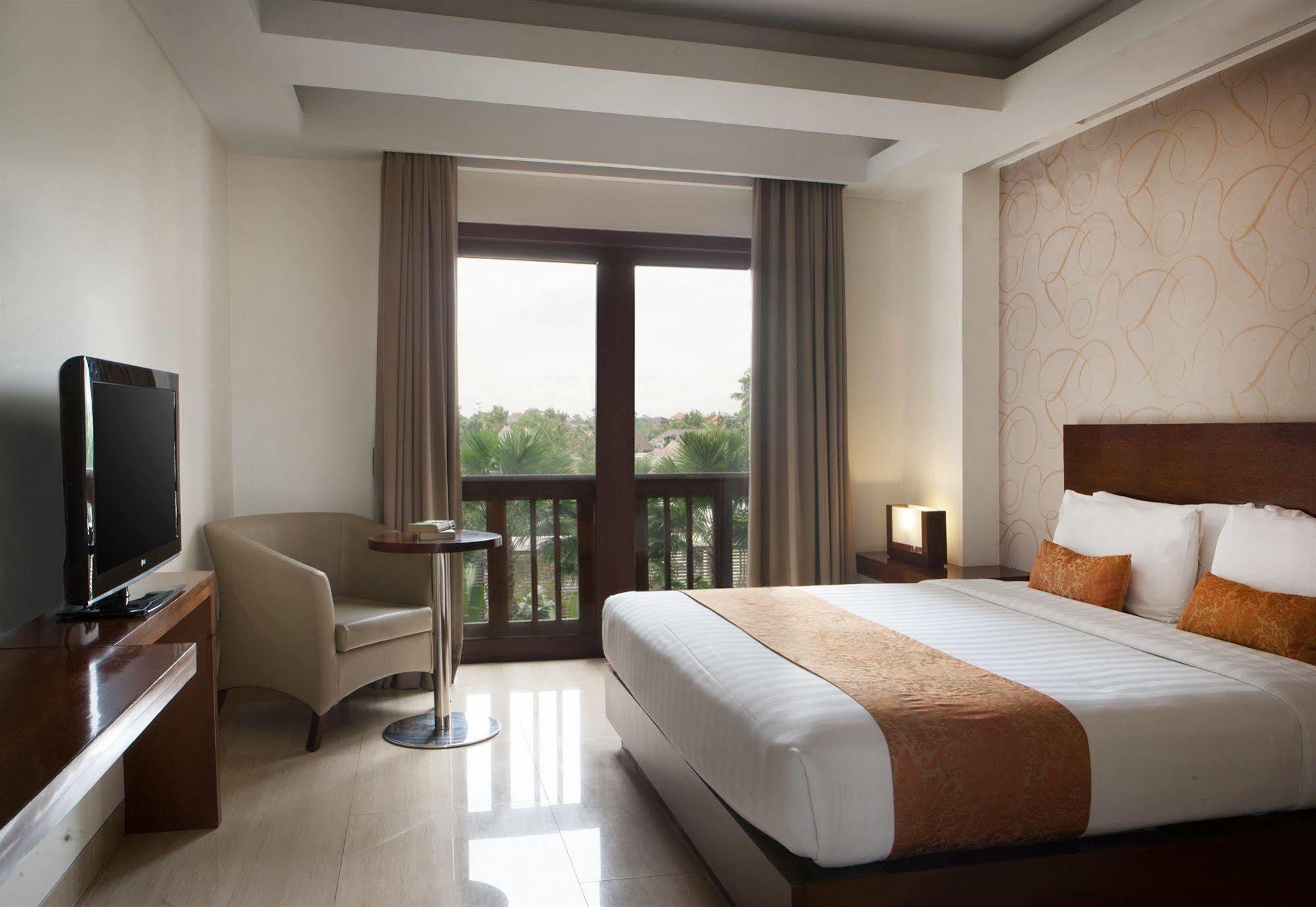 D'Primahotel Seminyak Exterior photo